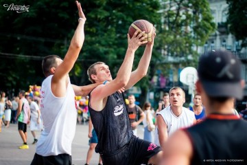 Запрошуємо  на перший відкритий турнір м. Луцька зі стрітболу