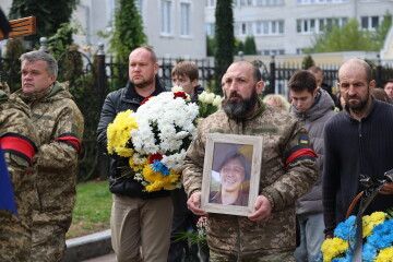Луцьк попрощався з Героєм Владиславом Драганчуком
