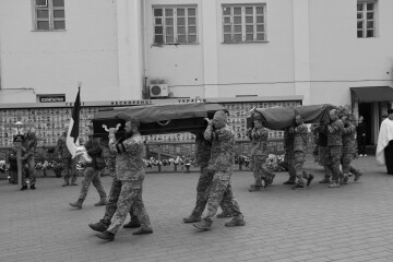 Луцьк у скорботі - поховали двох захисників України