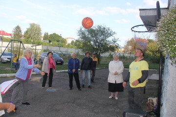 Міський фестиваль &rdquo;Спортивне довголіття - &ldquo;Спорт для всіх - радість життя&rdquo; з нагоди Міжнародного дня людей поважного віку