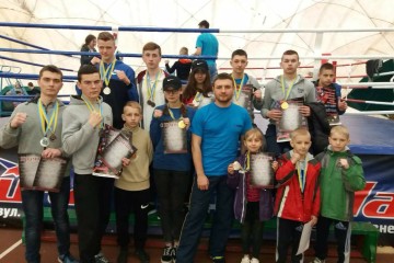 Кікбоксери ДЮСШ № 2 вибороли більшість нагород на чемпіонаті України серед школярів
