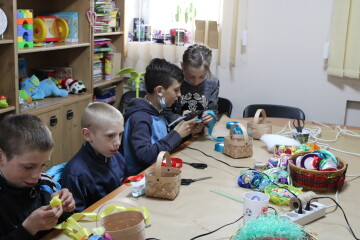 У межах роботи &laquo;Інтеграційних студій розвитку для дітей та молоді з інвалідністю&raquo; проведено майстер-класи з декорування &laquo;Пасхального кошика&raquo;