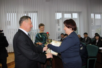 Микола Романюк вручив відзнаки міської ради