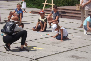 У Луцьку відбувся конкурс малюнка на асфальті