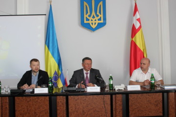 У Луцьку обговорюють питання надання адміністративних послуг населенню 