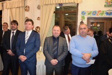 На благодійному вечорі збирали кошти на будівництво храму у Волновасі