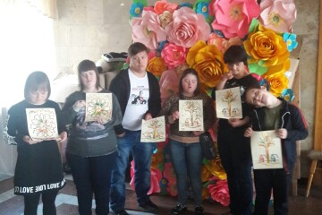 Діти з порушенням розвитку взяли участь у занятті з рукоділля