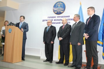 Міський голова Микола Романюк взяв участь в урочистому відкритті Офісу з обслуговування великих платників податків