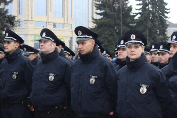 Сьогодні ввечері вулиці міста патрулюватиме нова поліція