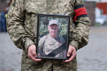 У Луцьку попрощалися з полеглим Героєм Володимиром Чижуком