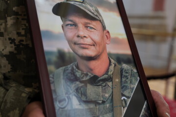 Завтра виповнилося б 50 років: у Луцьку попрощалися з полеглим захисником Андрієм Жданем 