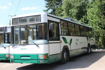 У Луцьку презентували шість тролейбусів, що курсуватимуть за маршрутом № 15, 15а