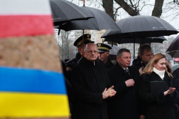 Луцький міський голова Микола Романюк взяв участь у відкритті та освяченні пам’ятника жертвам Голодомору у Любліні