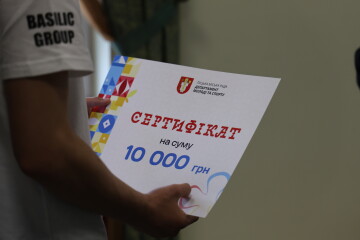 Луцькі спортсмени отримали грошові сертифікати за високі досягнення на міжнародних змаганнях