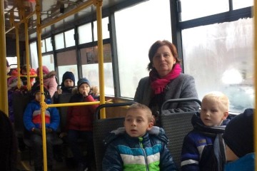 Економічна екскурсія на тролейбусі для школярів