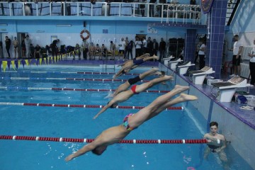 Луцькі спортсмени змагались на відкритому чемпіонаті із плавання “Новорічні призи Луцької міської ради”