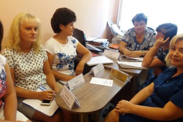 На “гарячу лінію” зателефонували 13 громадян