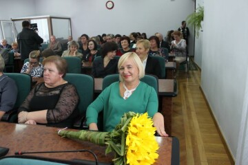У міській раді вітали “тих, хто засіяв зернами науки серця дітей, віддавши їм любов...” 