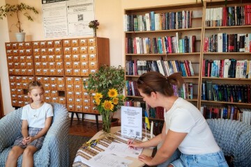 Бібліотеки Луцької громади долучилися до всеукраїнської ініціативи &laquo;Стіл пам&rsquo;яті&raquo;