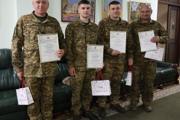 Міський голова Ігор Поліщук вручив подяки нацгвардійцям  військової частини 1141 