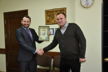 Депутат міської ради Петро Нестерук отримав подяку від командування та особового складу 7 бригади тактичної авіації