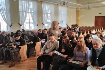 Для учнів ЗОШ № 15 провели ознайомлення з правилами вибору професії