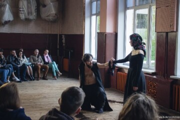 Виставу «Берестечко» за романом української письменниці Ліни Костенко презентували у Луцьку Львівські театрали