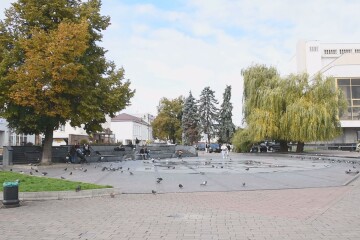 Міський голова доручив відповідним службам стежити за громадським порядком біля фонтану на Театральному майдані