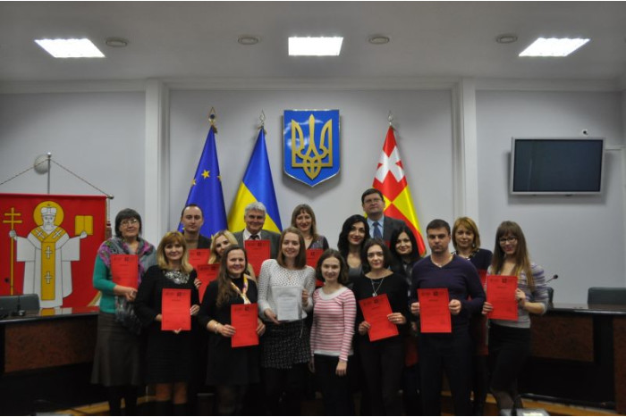 Вручення сертифікатів працівникам Луцької міської ради