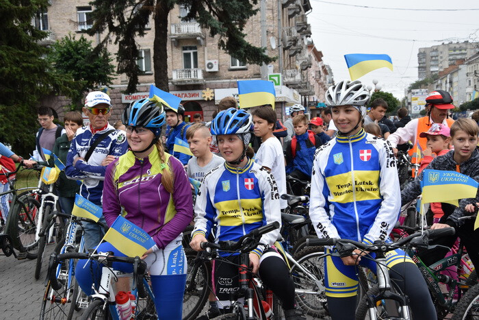 «Спорт для всіх» святкував День Державного Прапора