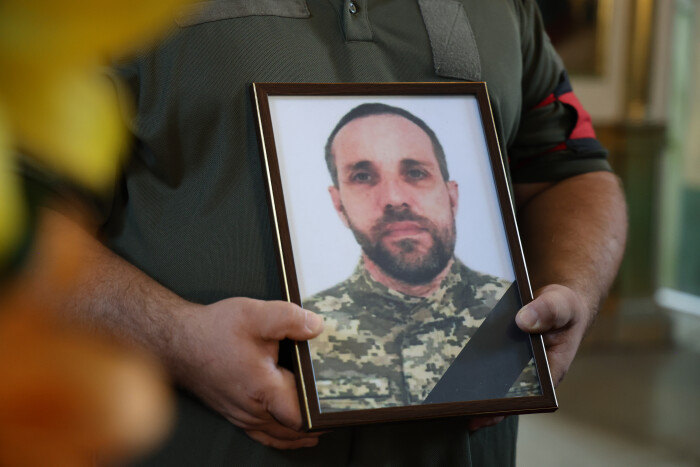 У Луцькій громаді провели в останню дорогу Героя Олександра Голотюка