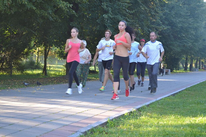 Активні лучани отримали заряд енергії на “Ранковій гімнастиці для всіх”