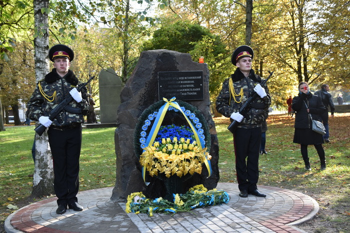 На меморіальному комплексі “Вічна слава” освятили камінь, на місці якого буде встановлено пам'ятник загиблим в АТО волинянам