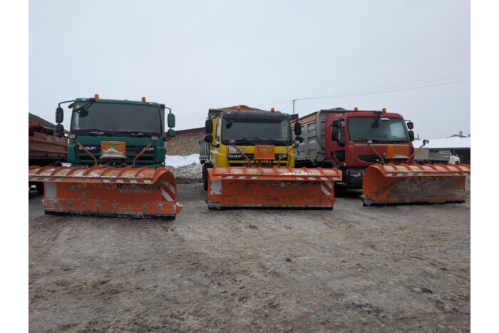 Увечері очікуємо сніг &mdash; комунальники працюють на випередження