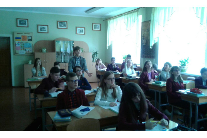 Що таке булінг та як йому протидіяти: обговорили з учнями луцьких шкіл
