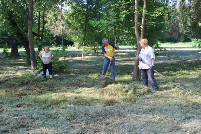 У центральному парку культури і відпочинку імені Лесі Українки триває загальноміська толока