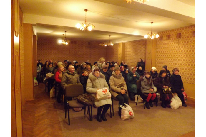 Сім’ї, де виховуються діти з особливими потребами отримали продуктові набори