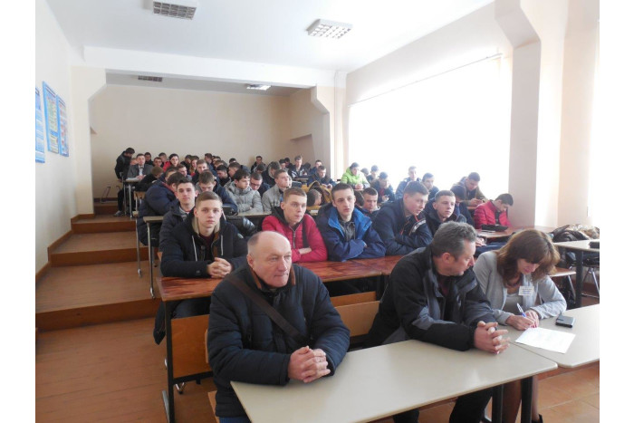    Служба зайнятості є сучасною платформою організації зустрічей для роботодавців та молодих фахівців