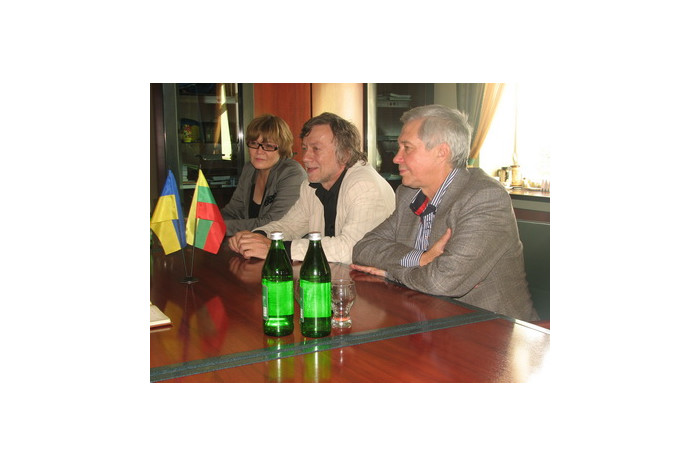 Микола Романюк зустрівся з учасниками Міжнародного форуму поетів і перекладачів