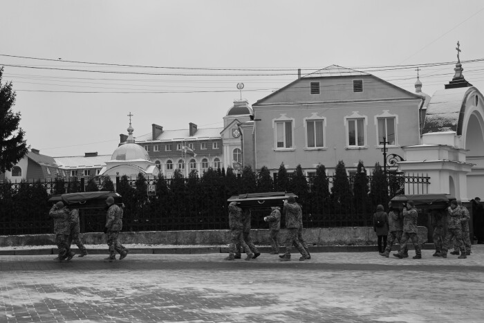 У Луцьку поховали трьох захисників, які загинули, захищаючи Україну 