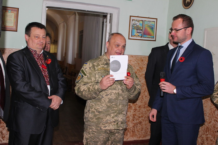 Представники влади відвідали військовослужбовців у Луцькому військовому госпіталі