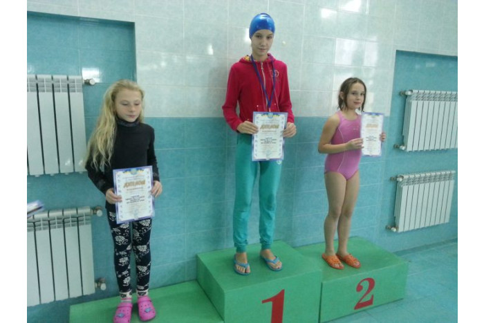 У Луцьку відбувся чемпіонат з плавання, присвячений Дню Збройних сил України