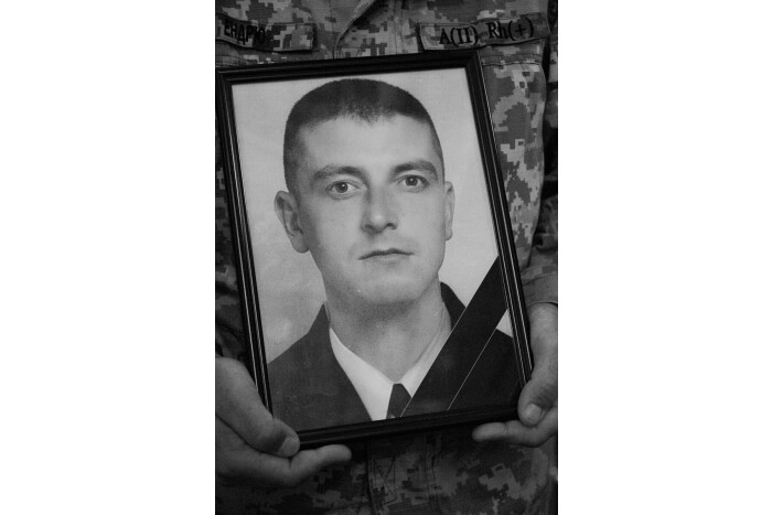 У Луцьку встановлять меморіальні дошки загиблому на війні Герою Віталію Форманюку та народним артистам Людмилі Приходько і Олександру Якимчуку