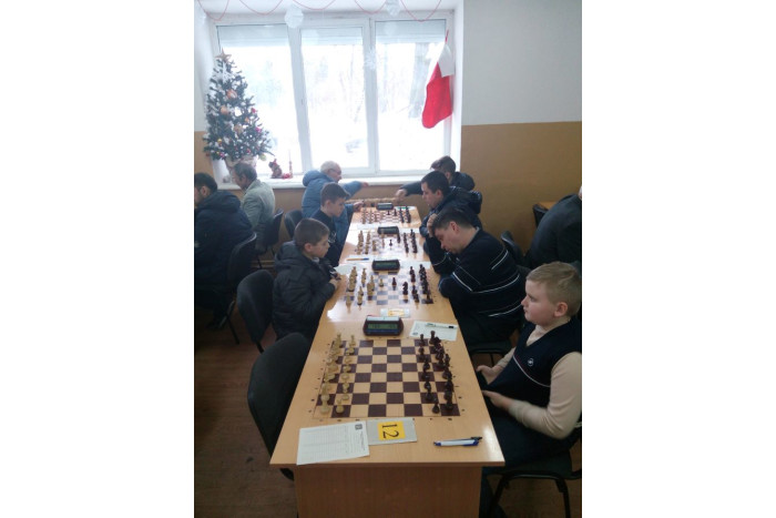 На чорно-білих діагоналях