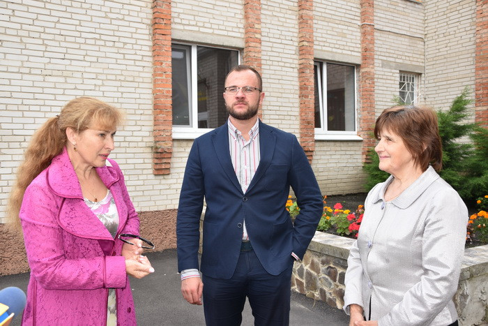 Керівники міста інспектують якість підготовки закладів освіти до нового навчального року
