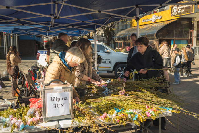 5 квітня відбувся традиційний благодійний ярмарок з нагоди Вербної неділі, організований з метою підтримки Збройних сил України