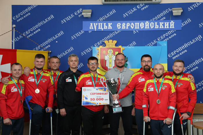Міський голова Ігор Поліщук привітав команду з ампфутболу “Хрестоносці” з першою перемогою на турнірах