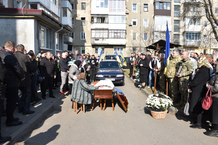 У Луцьку попрощалися із захисником України Максимом Кузнєцовим 