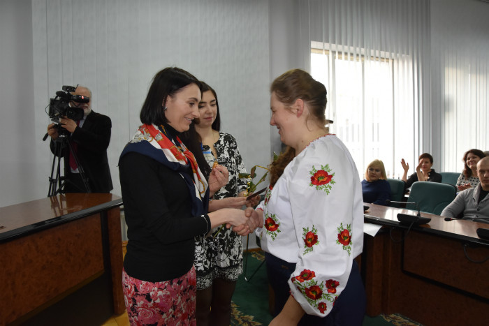 Юлія Вусенко вручила нагороди “Матерям –героїням”