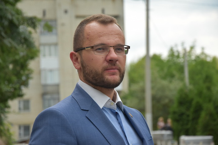 Виконувач повноважень міського голови Ігор Поліщук: “Ми розпочали будувати дороги на тих вулицях, де ніколи не було твердого покриття”